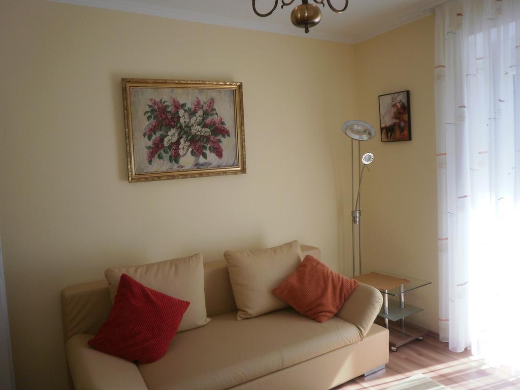 Haus Thon Daire Bodensdorf Oda fotoğraf