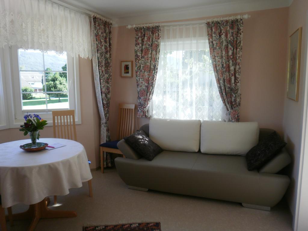 Haus Thon Daire Bodensdorf Oda fotoğraf