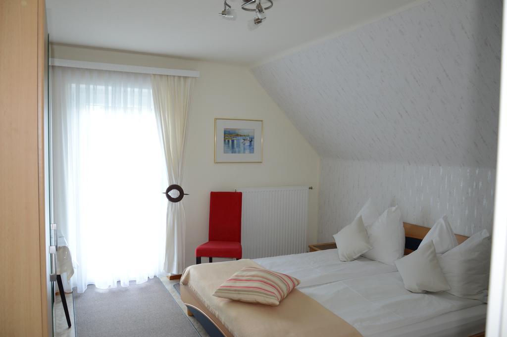 Haus Thon Daire Bodensdorf Oda fotoğraf